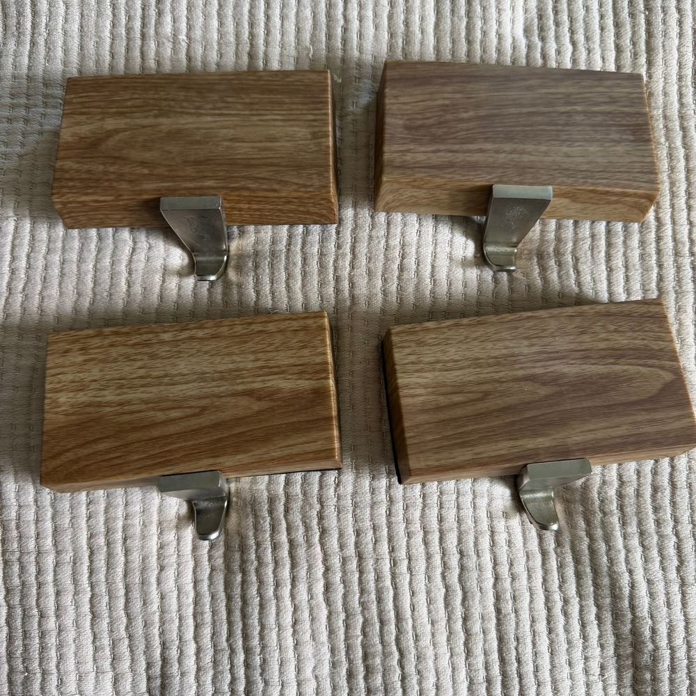 Set of 4 Weighted Stocking Holders Faux Wood Brown Silver Mantel Christmas